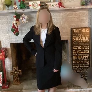 The Limited Stretch Suit Set